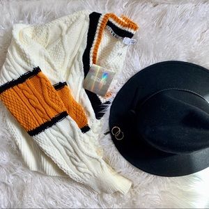 NWT MISSGUIDED Crop Sweater